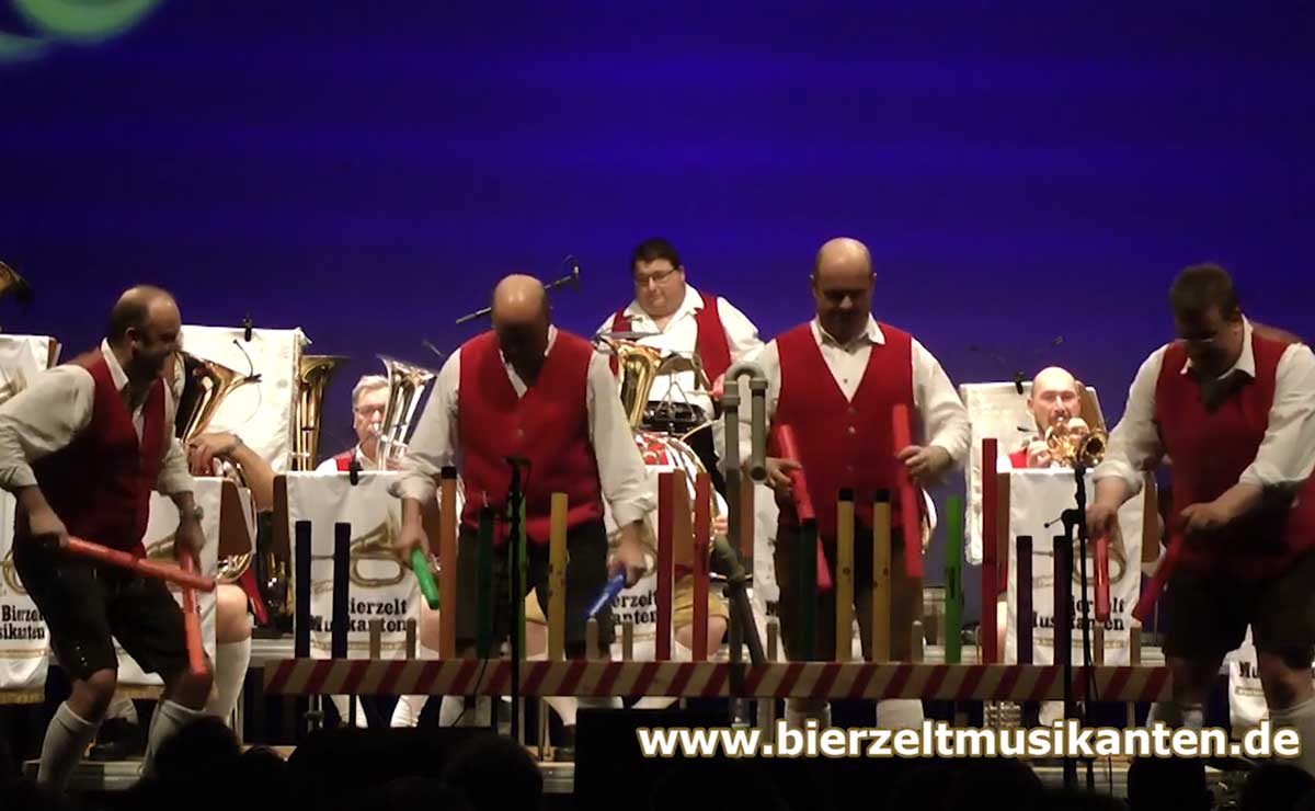 Boomwhacker meets böhmisch - Die Bierzeltmusikanten 12 Boomwhacker meets böhmisch - Die Bierzeltmusikanten 10